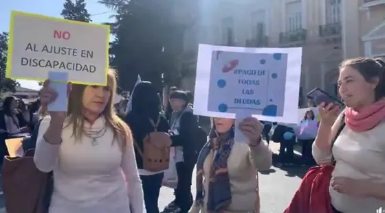 Discapacidad en alerta: marchan por falta de pagos y recorte de presupuesto