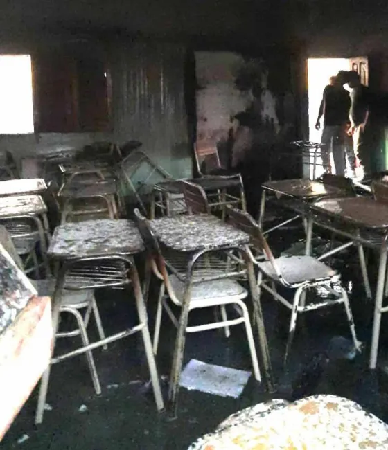 Una escuela salteña se incendió y quedó todo destruido