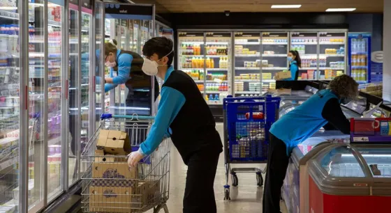 Conocé a qué hora cerrarán los supermercados el jueves 15