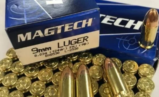 Policía salteño tenía 40 cajas municiciones de forma ilegal