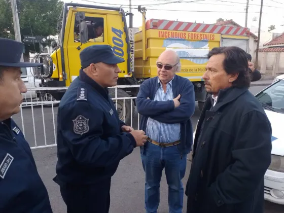 Arde el cerro 20 de Febrero: El gobernador verificó el operativo