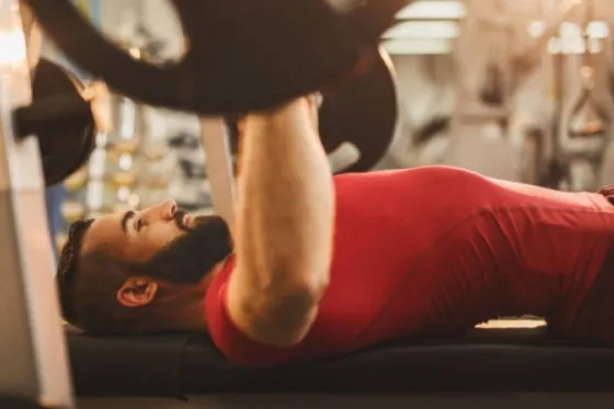 Ejercicios que haces en el gimnasio y son inútiles. Videos