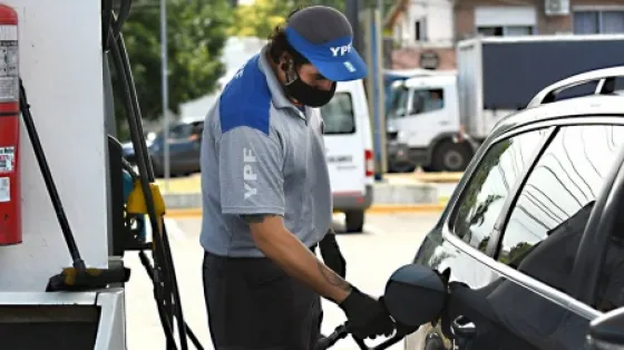 Aumentaron 4% los precios de los combustibles en todo el país