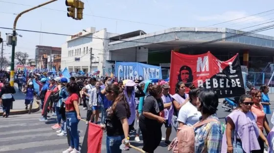 El centro de Salta es un caos: Agrupaciones sociales cortan las calles