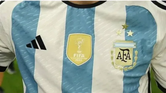 Cuánto cuesta la camiseta de Argentina con las 3 estrellas