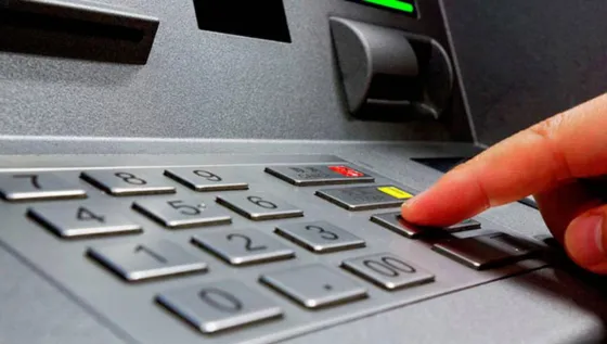 Comienza el pago de sueldos a la administración pública