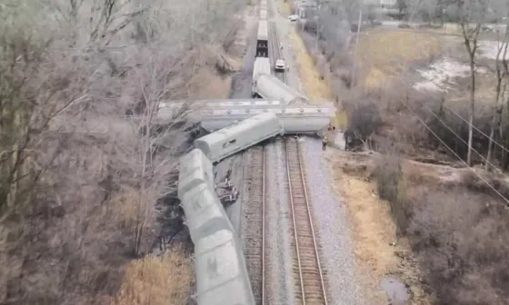 Otro tren con materiales peligrosos descarriló en Estados Unidos