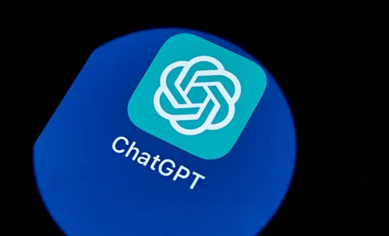 Italia bloqueó el uso de ChatGPT porque “no respeta la privacidad” de los usuarios