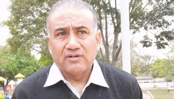 “La destitución del intendente tiene que ver con una pelea política”