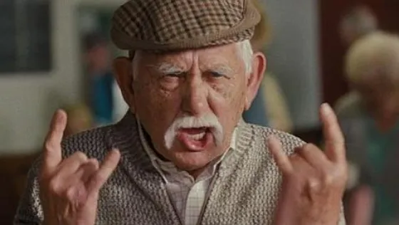 El abuelo heavy que es furor en Youtube. Video imperdible