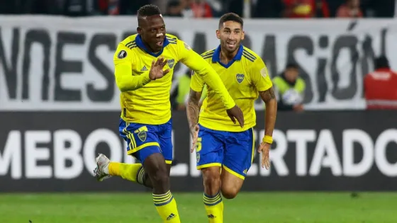 Boca le ganó a Colo Colo en Chile y lidera su grupo en la Copa