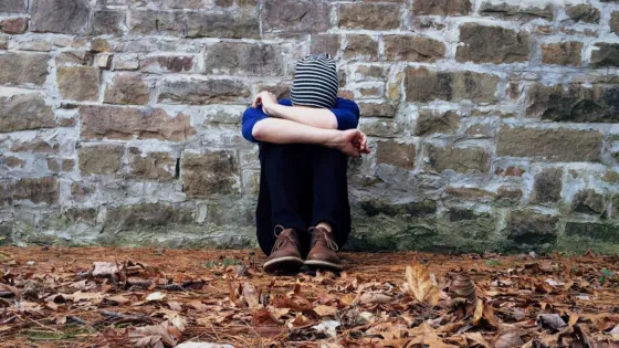 Suicidio adolescente: el consumo de drogas y la frustación son los grandes motivos