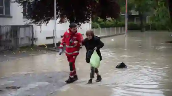 Al menos 8 muertos y miles de evacuados por las inundaciones en Italia