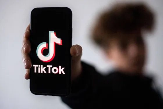 TikTok está probando un chatbot de IA llamado Tako