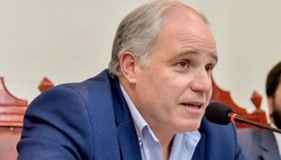 Canepa: “cuando pagas más que la paritaria nacional, deberías poder negociar sin cortes de ruta”