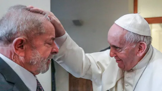 El papa Francisco recibe a Lula en el Vaticano