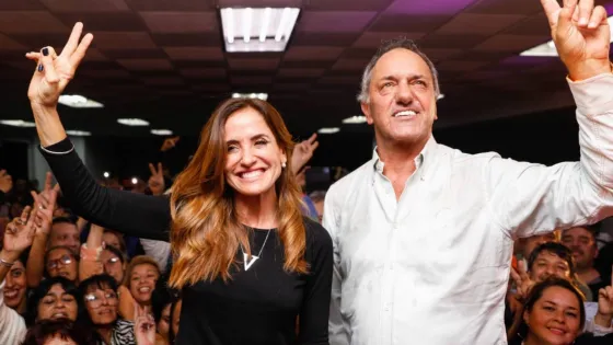 Scioli y Tolosa Paz oficializan sus precandidaturas en un acto