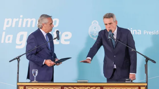 Alberto Fernández encabeza un acto con Agustín Rossi, precandidato a vice