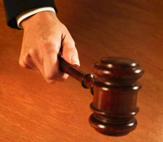 Demandaron a una abuela por alimentos: la Justicia consideró que podía mantenerse sola y lo rechazó