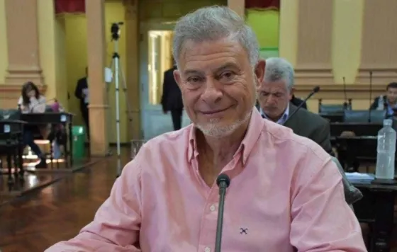 Wayar: “el buen nombre del funcionario debe estar reservado por sus actos, no por una ley”