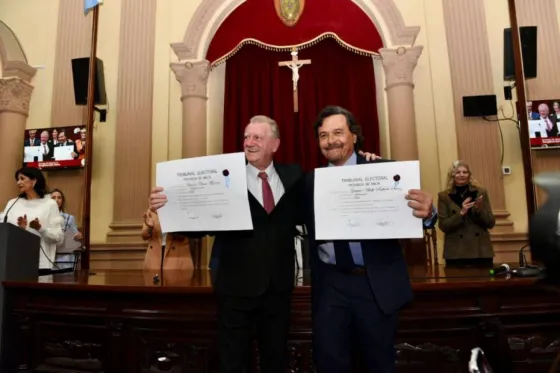 Entregaron diplomas en la Legislatura a los candiatos electos en mayo