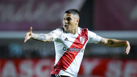 Racing sumó a Juan Fernando Quintero