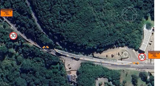 Dispositivo de tránsito en Av. Asunción por obras en la ladera del cerro San Bernardo