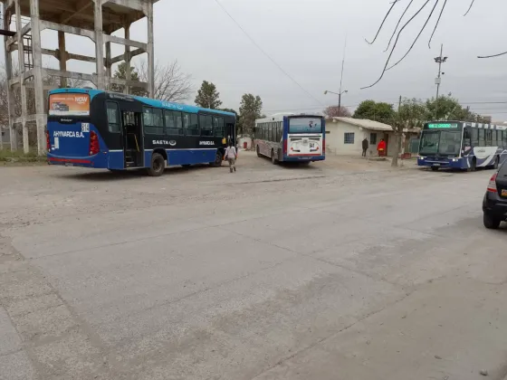 Vecinos del Barrio Santa Ana denuncian problemas con la empresa Ahynarca