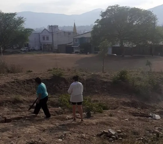 Vecinos de Nuestra Señora del Carmen denuncian intento de usurpación en Plaza La Esperanza