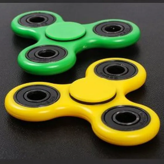 Un pastor evangelista asegura que el “spinner” es diabólico. Video