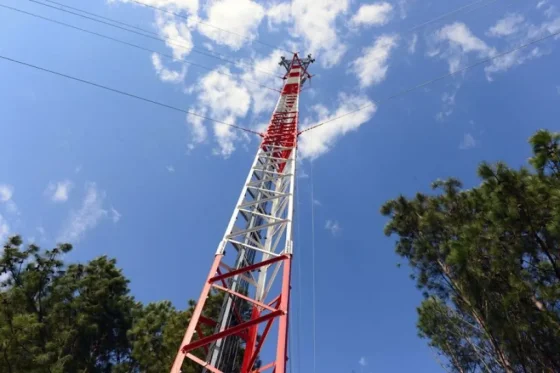 Estructuras de antenas de telefonía celular podrán instalarse en el espacio público