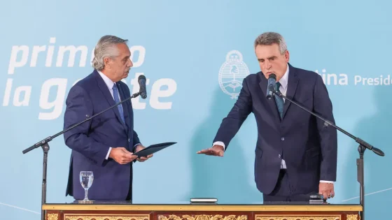 A días del traspaso de mando, renunció todo el Gabinete