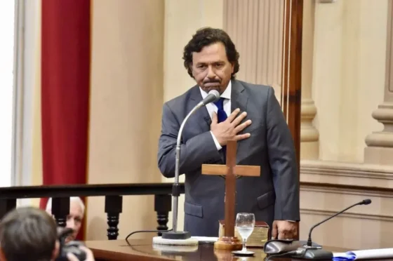 Gustavo Sáenz asumió su segundo mandato