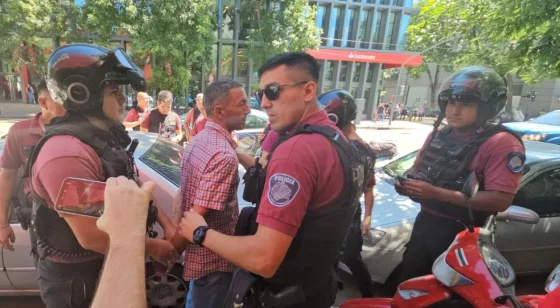 Detuvieron al acusado de arrojarle un botellazo a Javier Milei