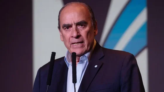 Francos adviertió a los gobernadores: "No sigan tirando de la cuerda"