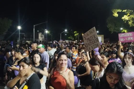 Una multitud marchó reclamando justicia por Juli Siles