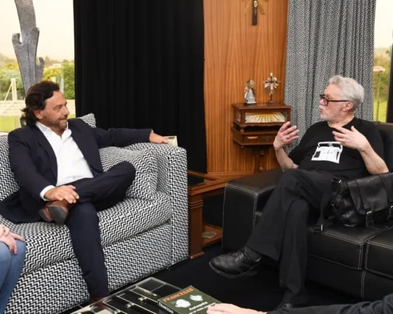 El gobernador recibió a Jean Michel Bouvier, padre de una de las turistas francesas