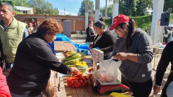 Más de 10 mil vecinos asistieron a “El mercado en tu barrio” en zona norte