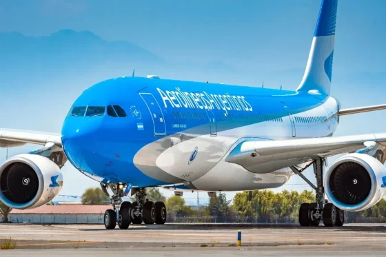 Confirman consultas para comprar Aerolíneas Argentinas