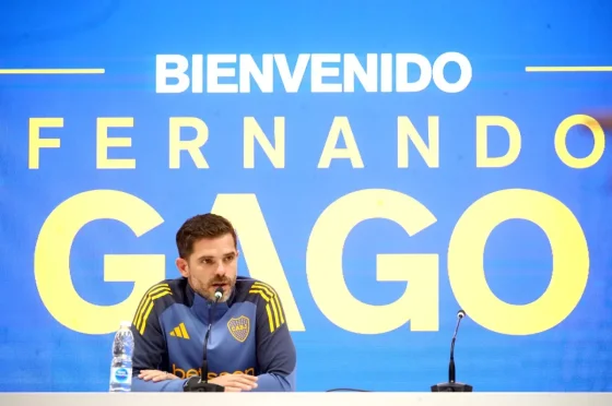 Fernando Gago fue presentado como DT de Boca