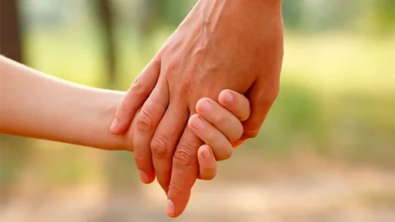 Adopción en Salta: cuántos chicos esperan hoy por una familia