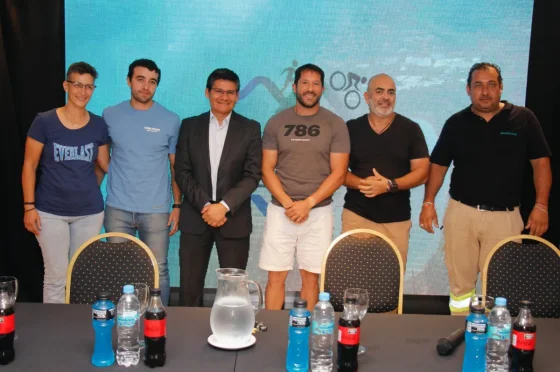 Presentaron la 38º edición del Triatlón de la Cumbre