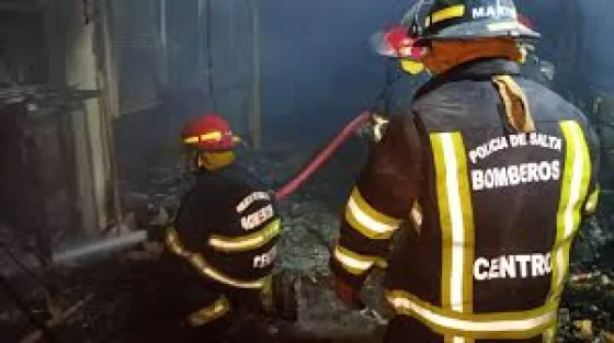 Mercado San Miguel: tras un intenso operativo, sofocaron el incendio