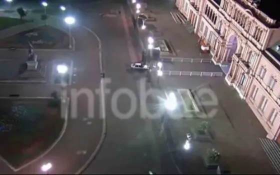 ¿Pilotes de hierro para proteger Casa Rosada?