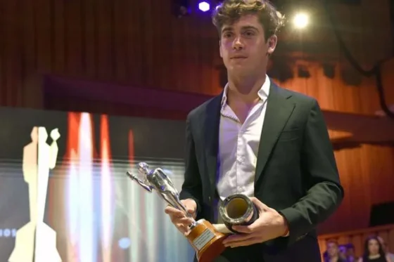 Franco Colapinto y "Dibu" Martínez se llevaron el Olimpia de Oro compartido