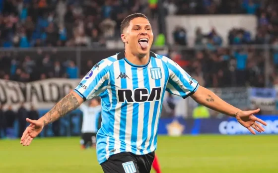 Juanfer Quintero, con un pie afuera de Racing