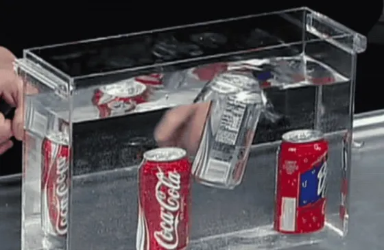 Curioso experimento: las gaseosas light son más “livianas”