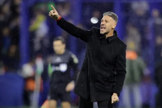 Demichelis fue elogiado por su "elegancia" en conferencia de prensa