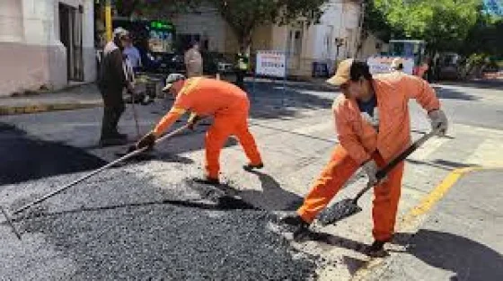 Colocaron nuevo pavimento en 20 de Febrero entre Santiago del Estero y Leguizamón