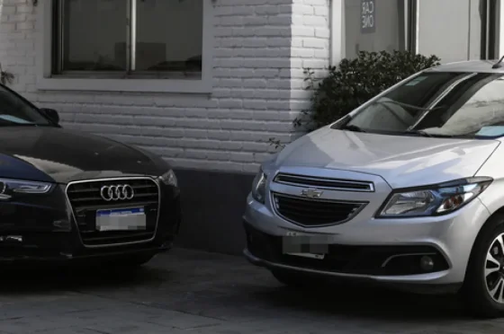 El Gobierno anunció una reducción en los impuestos para la compra de autos y motos